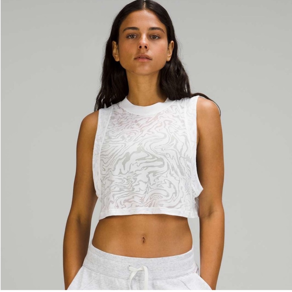Lululemon All Yours Crop Tank Top *Veil
White size 6